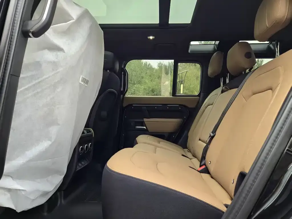 Land Rover Defender 2025 из CN, фото 8