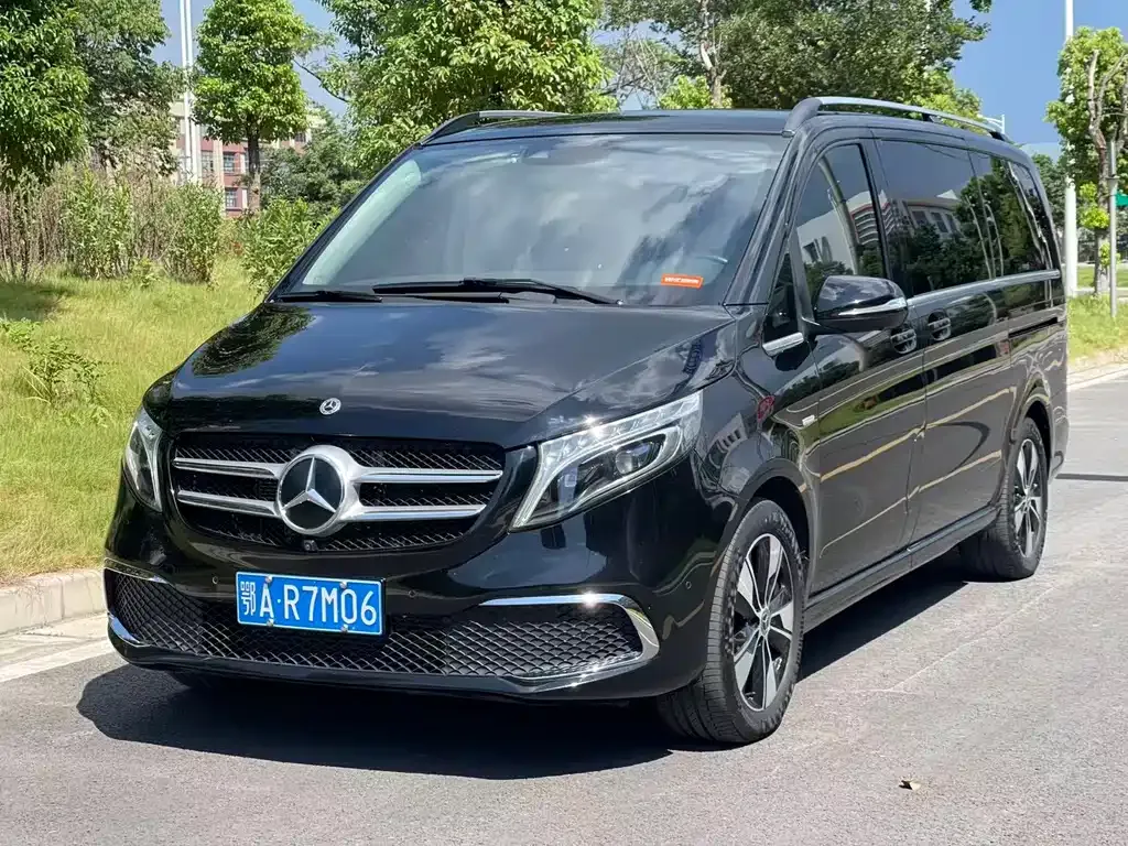 Mercedes-Benz V-Class 2022 из CN, фото 1