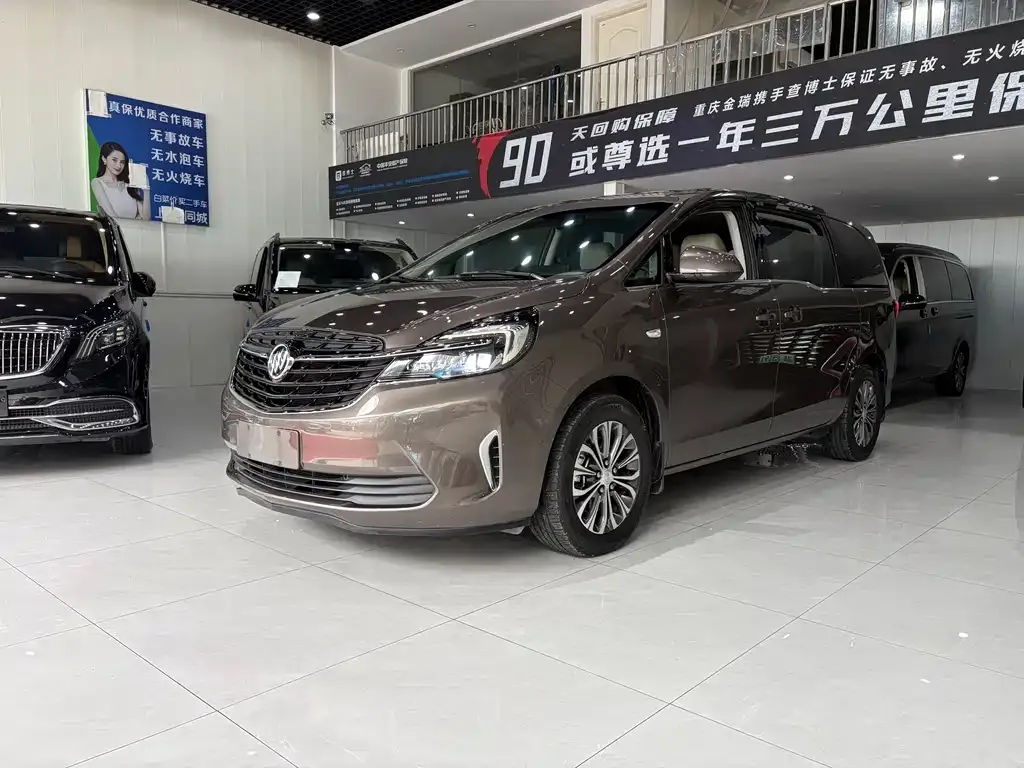 Buick GL8 2021 из CN, фото 1