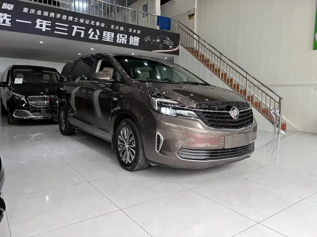 Buick GL8 2021 из CN, фото 3