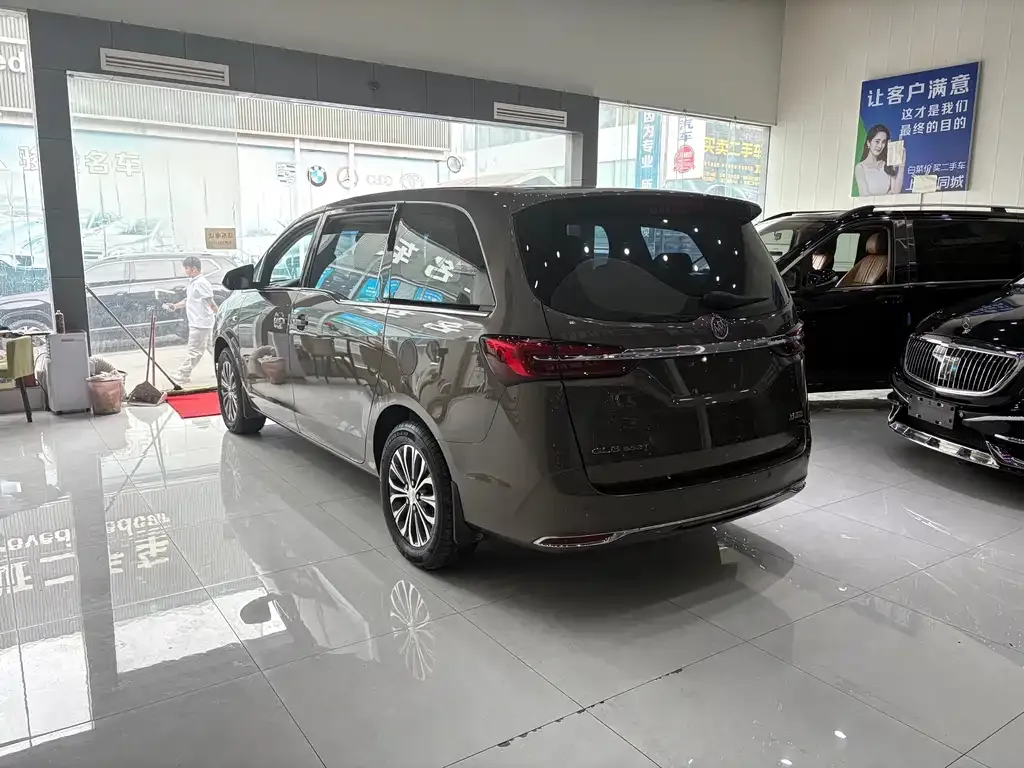 Buick GL8 2021 из CN, фото 4