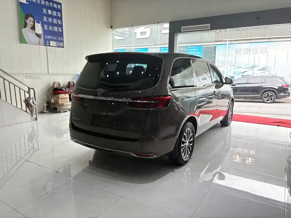 Buick GL8 2021 из CN, фото 6