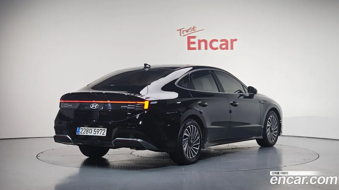 Hyundai Sonata 2024 из KR, фото 2
