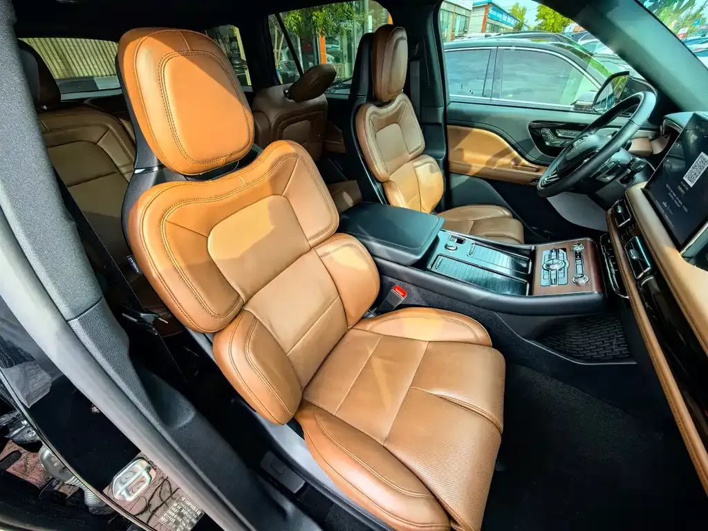 Lincoln Aviator 2021 из CN, фото 9