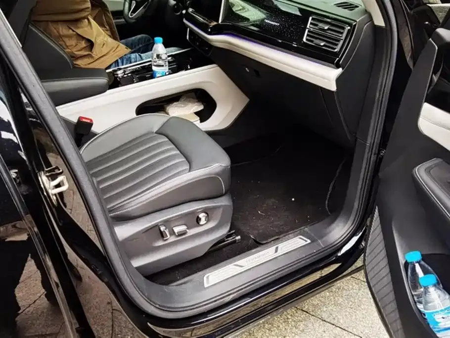 Volkswagen Teramont 2023 из CN, фото 8