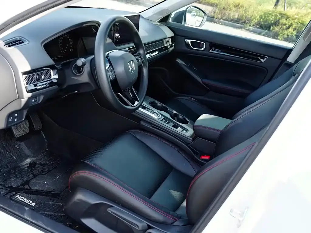 Honda Civic 2023 из CN, фото 9
