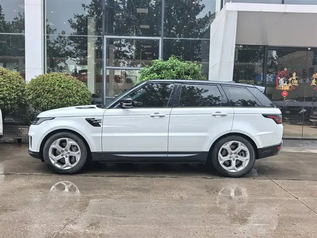 Land Rover Sport PHEV 2021 из CN, фото 2