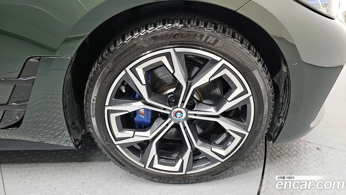 BMW i4 2022 из KR, фото 5