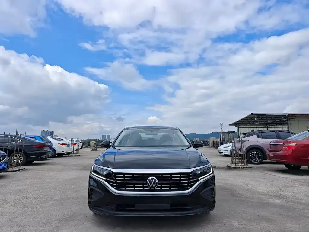 Volkswagen Passat 2022 из CN, фото 2