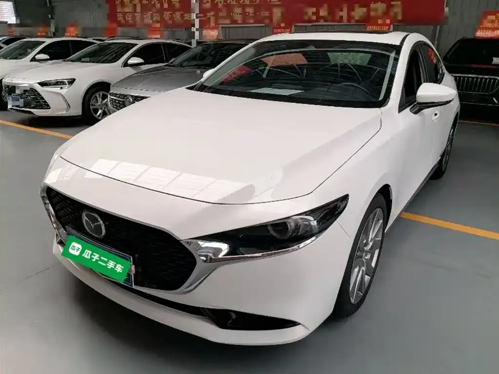 Mazda 3 Axela 2023 из CN, фото 1
