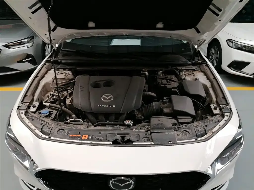 Mazda 3 Axela 2023 из CN, фото 10