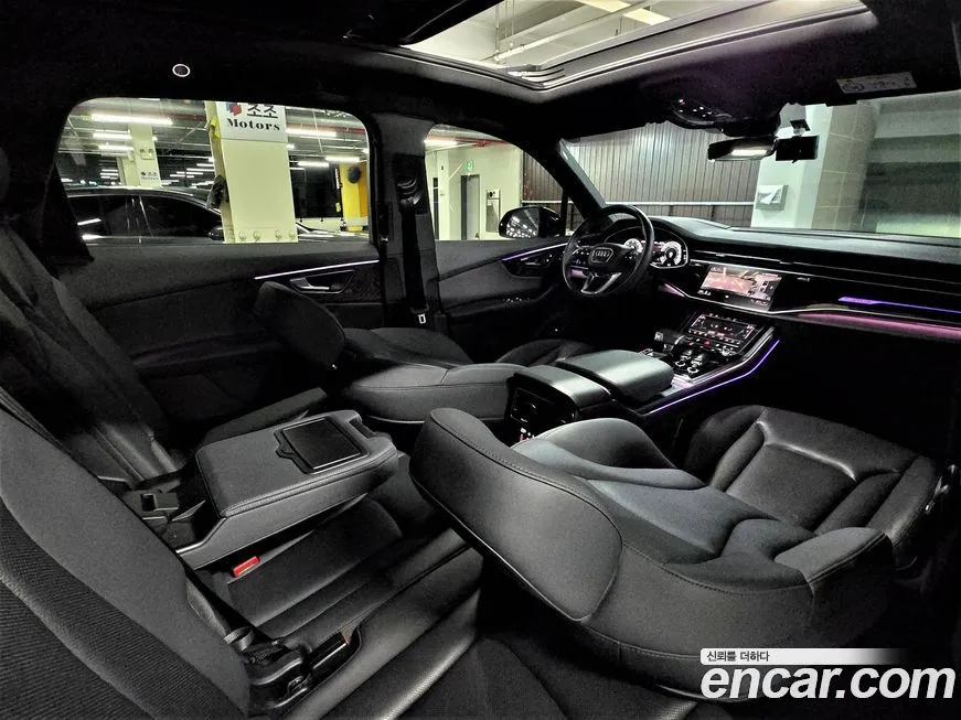 Audi Q7 2021 из KR, фото 10