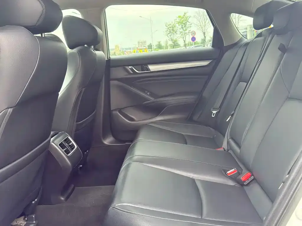 Honda Accord 2021 из CN, фото 7