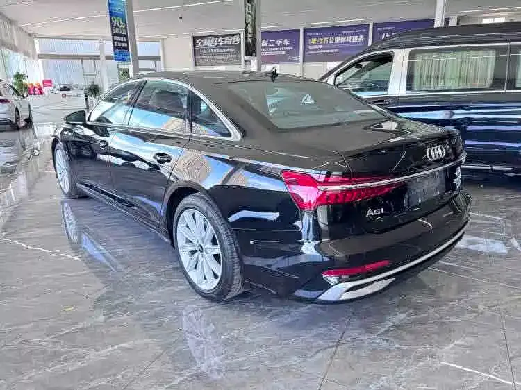 Audi A6L 2024 из CN, фото 3