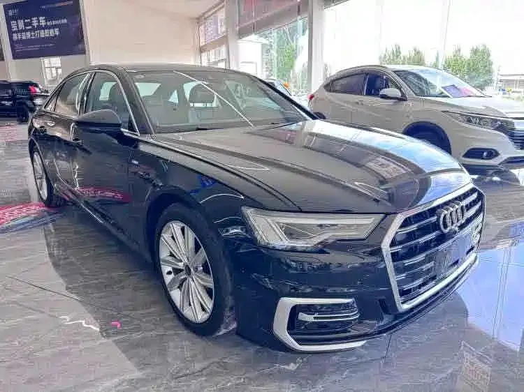 Audi A6L 2024 из CN, фото 6