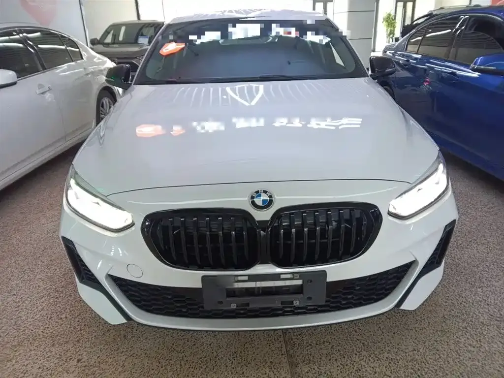 BMW 1 Series 2022 из CN, фото 3
