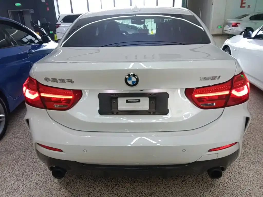 BMW 1 Series 2022 из CN, фото 6