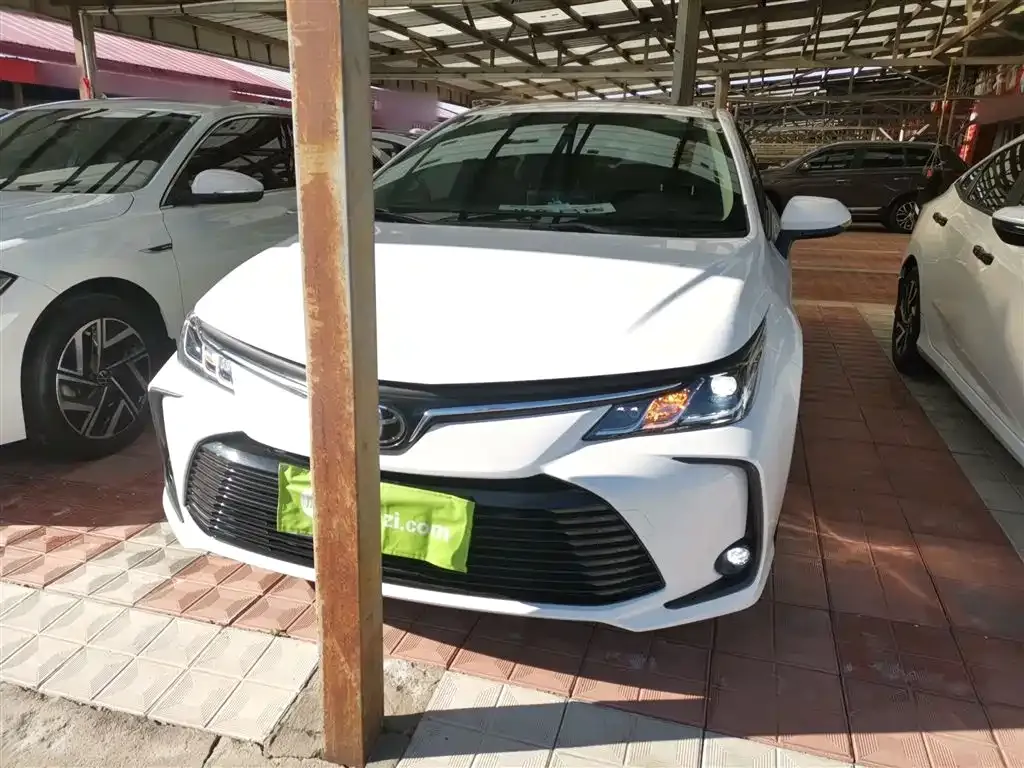 Toyota Corolla 2023 из CN, фото 3