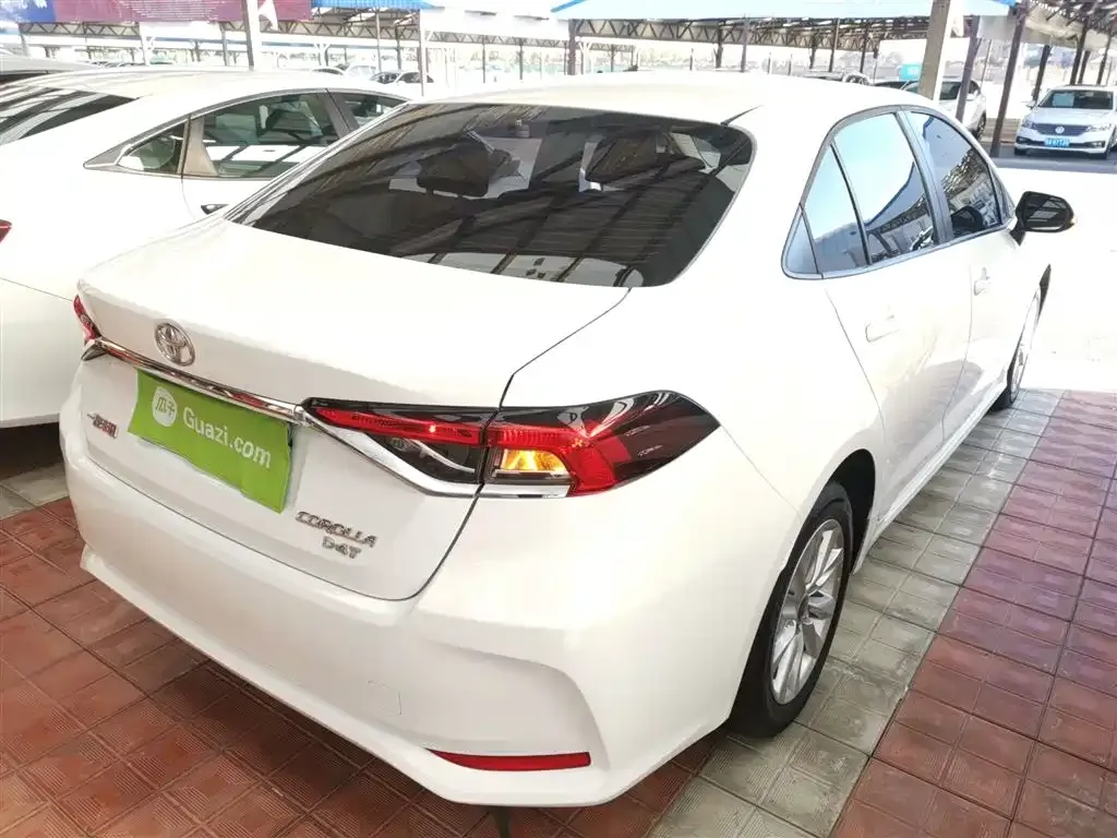 Toyota Corolla 2023 из CN, фото 7