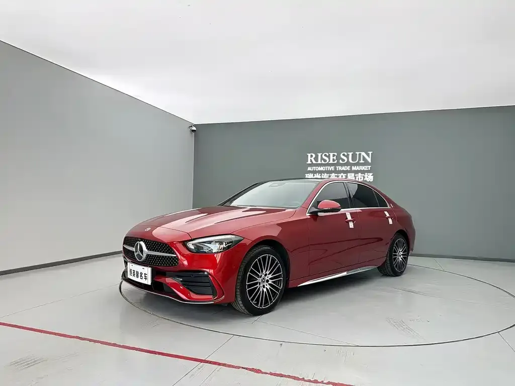 Mercedes-Benz C-Class — фото 1