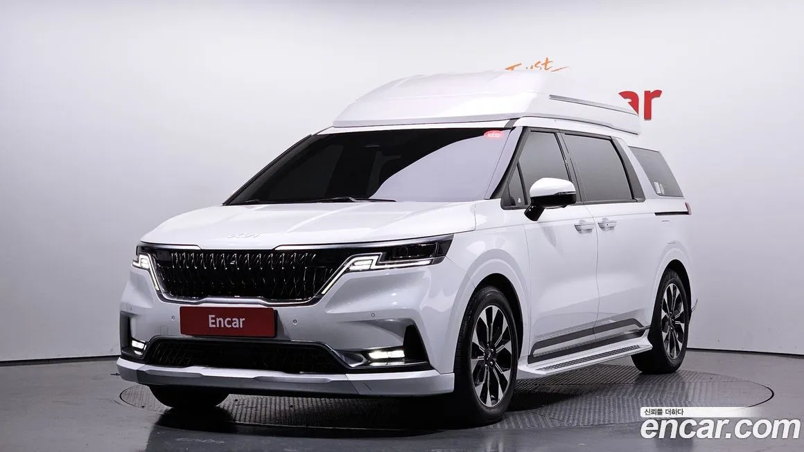 Kia Carnival — фото 1