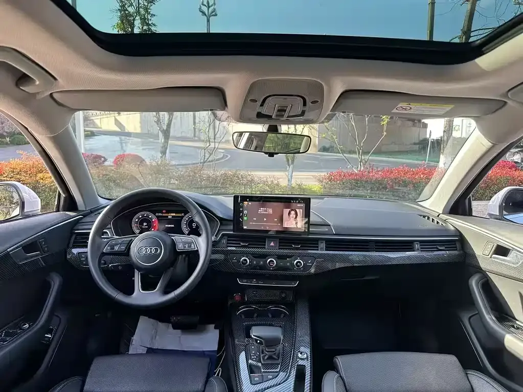 Audi A4L 2022 из CN, фото 5