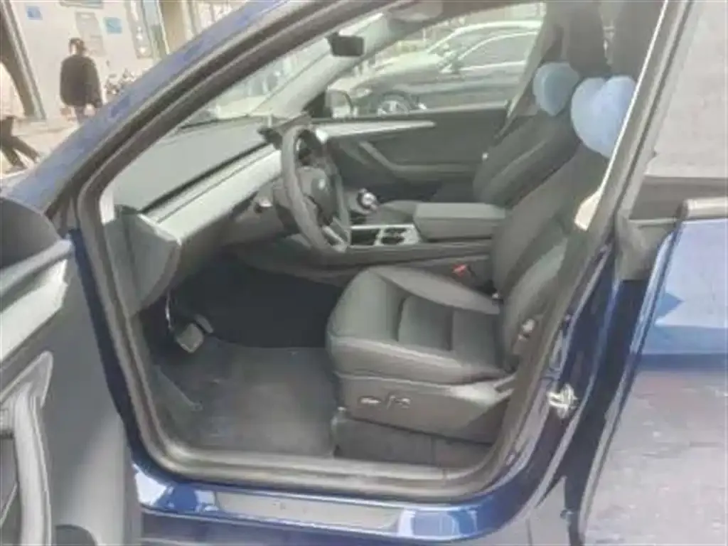Tesla Model Y 2024 из CN, фото 4