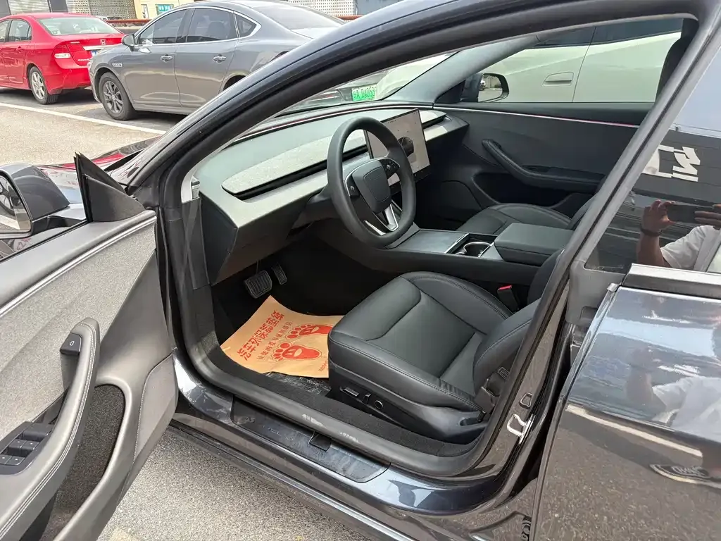Tesla Model 3 2024 из CN, фото 4