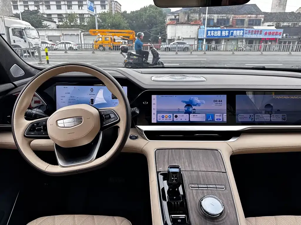 Geely Xingyue L 2024 из CN, фото 9