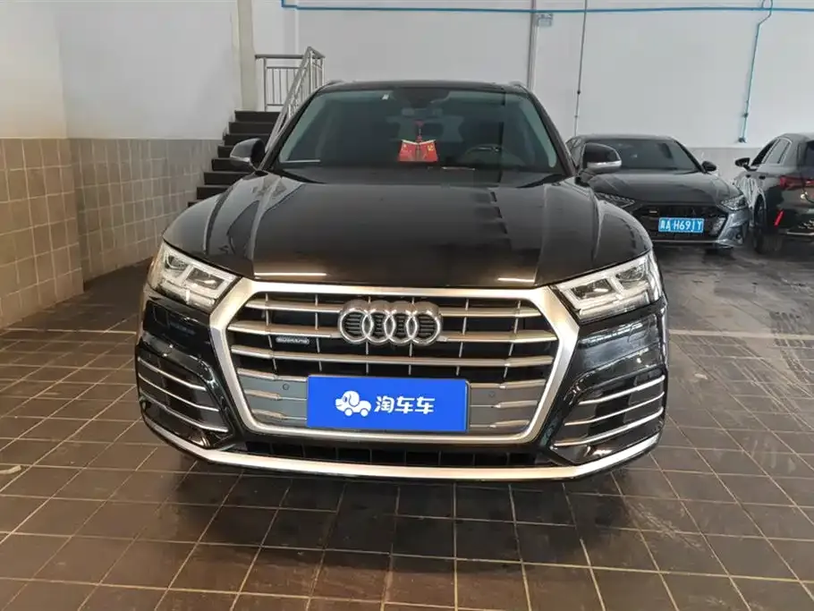 Audi Q5L 2021 из CN, фото 2