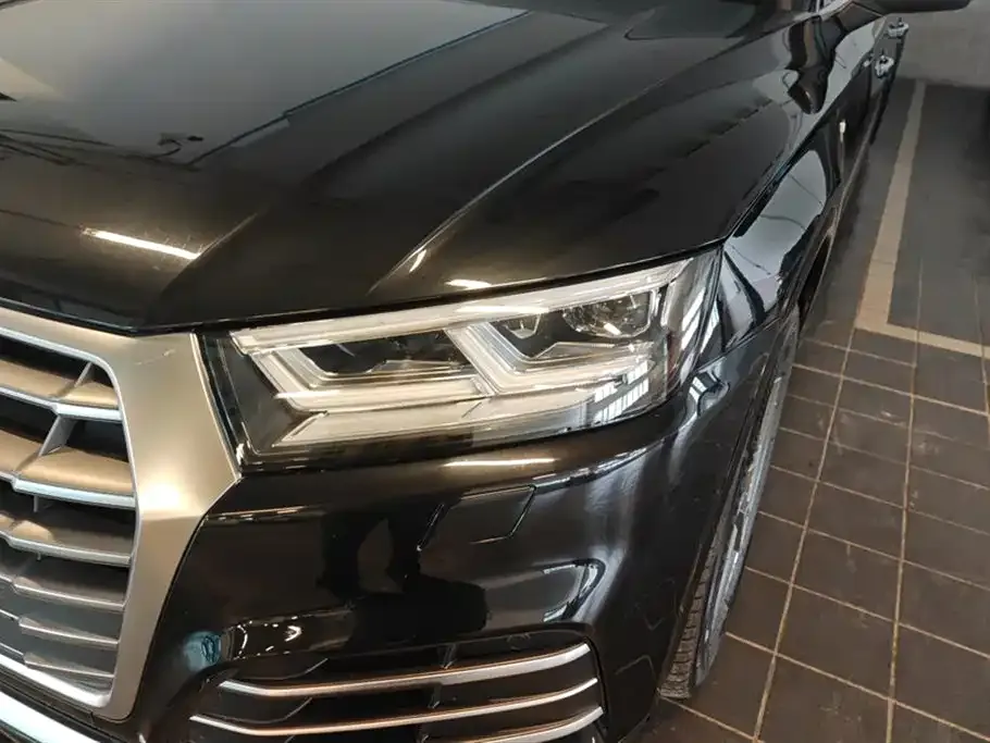 Audi Q5L 2021 из CN, фото 5