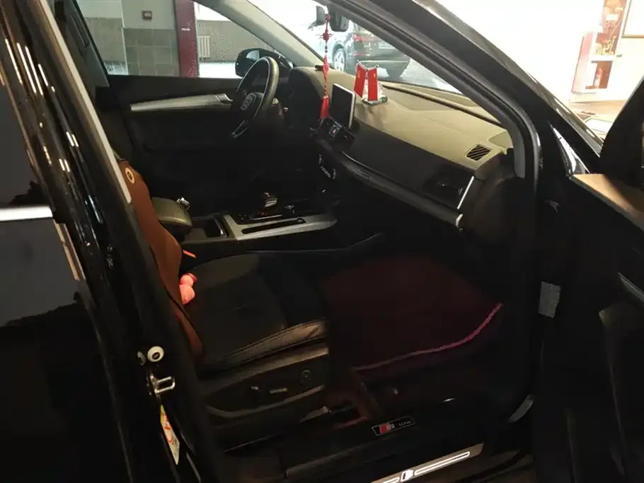 Audi Q5L 2021 из CN, фото 8