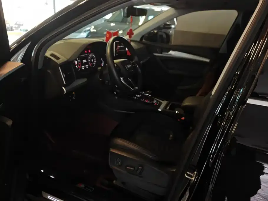Audi Q5L 2021 из CN, фото 9