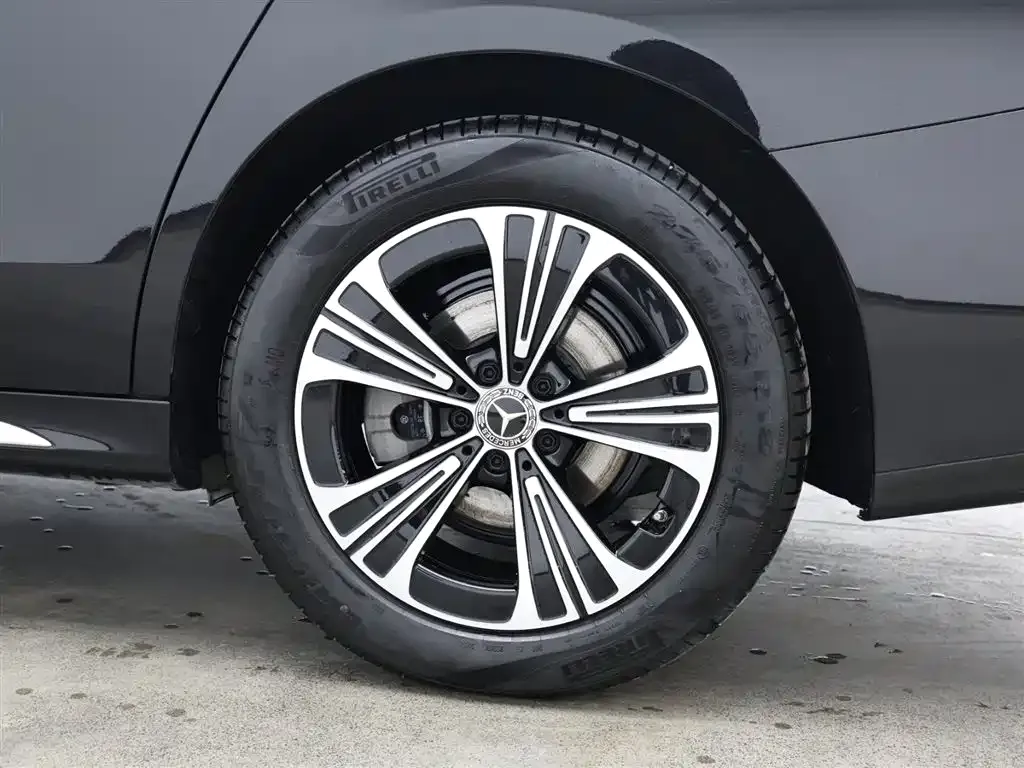 Mercedes-Benz E-Class 2025 из CN, фото 7