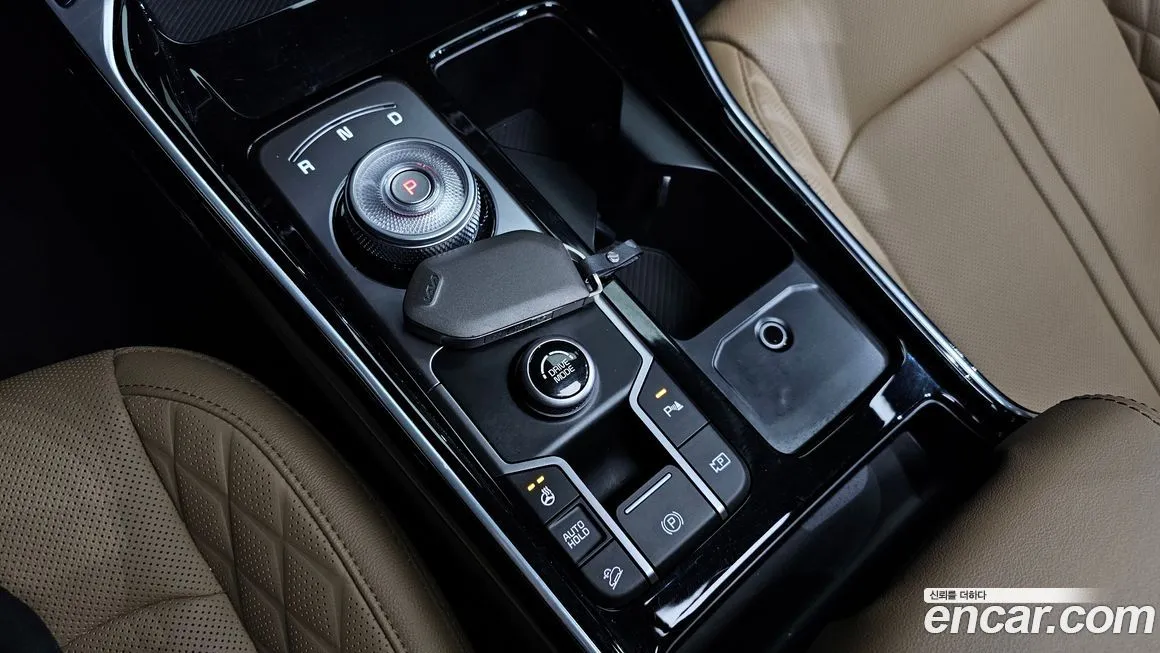 Kia Sorento — фото 9