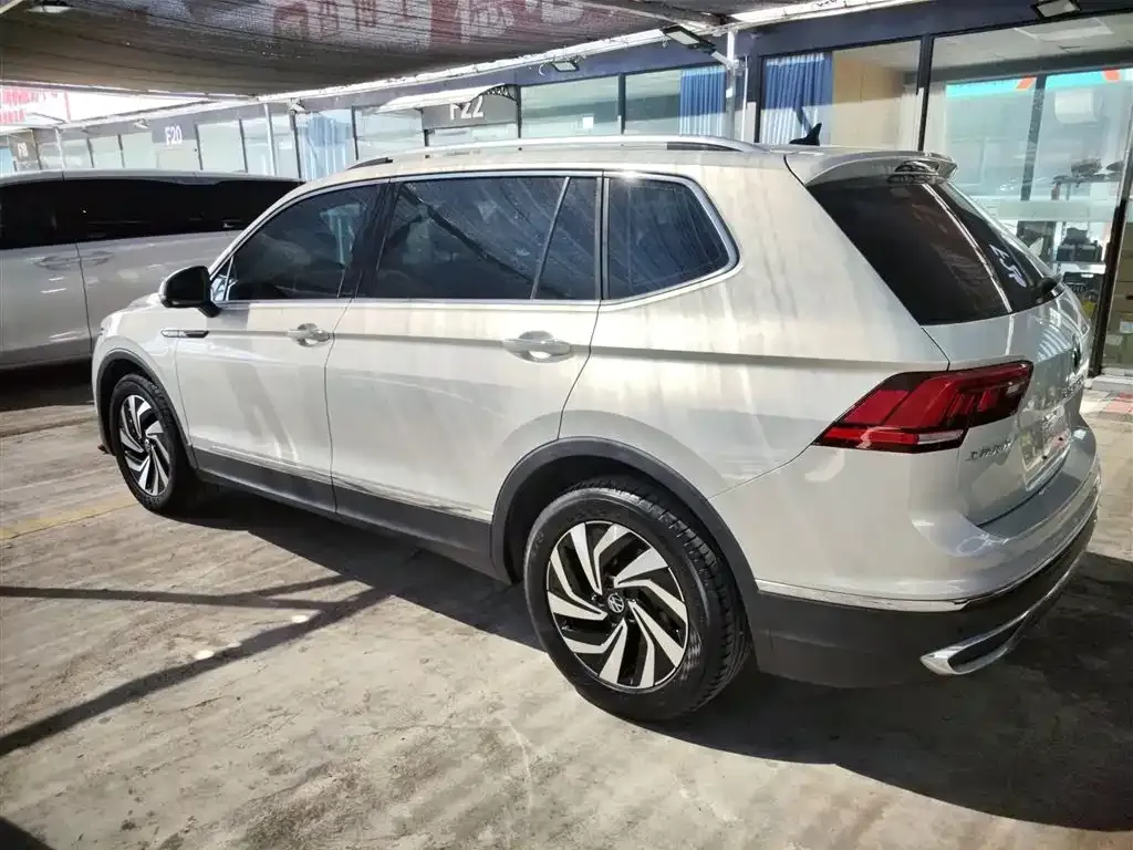 [object Object] Tiguan L 2022 из CN, фото 5