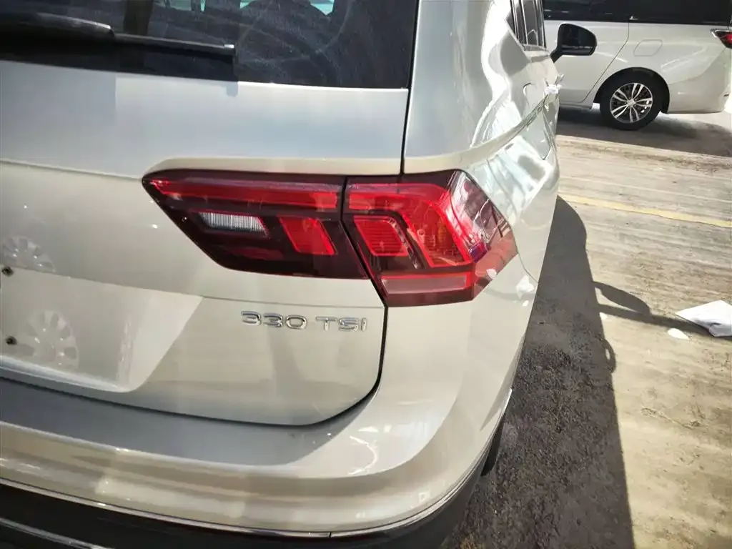 [object Object] Tiguan L 2022 из CN, фото 8