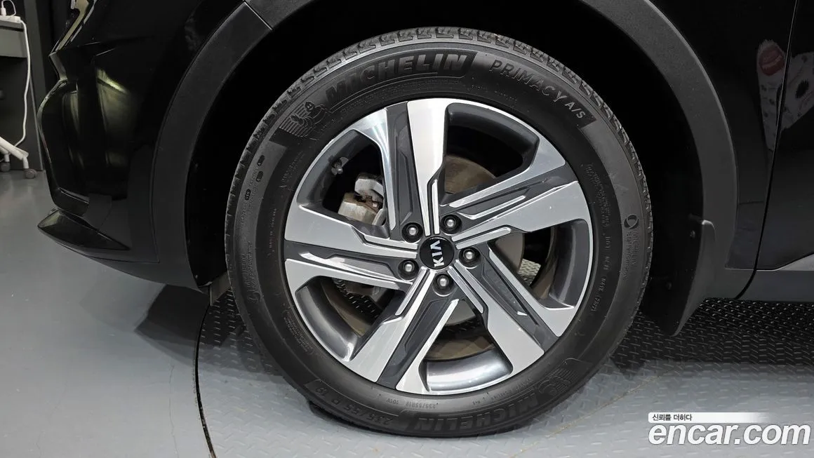 Kia Sorento — фото 5