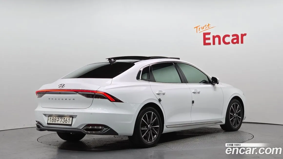 Hyundai Grandeur 2023 из KR, фото 2