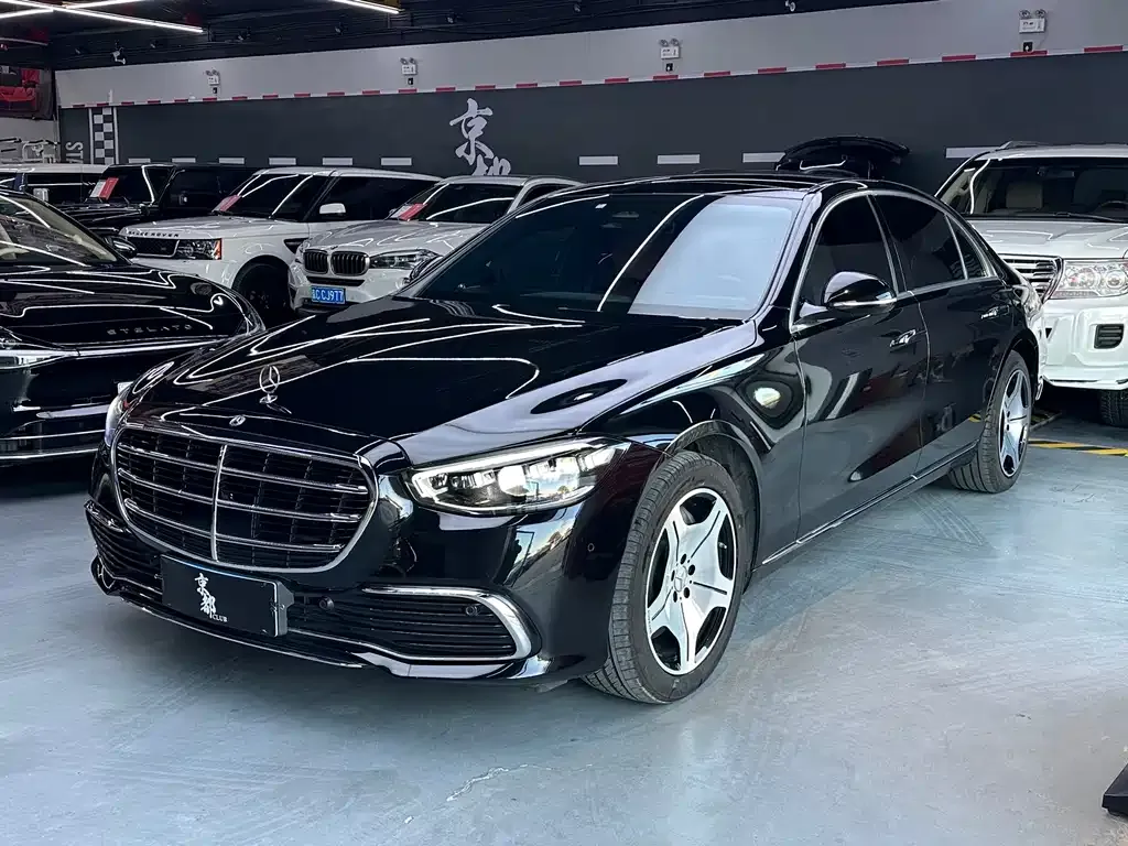 Mercedes-Benz S-Class — фото 1