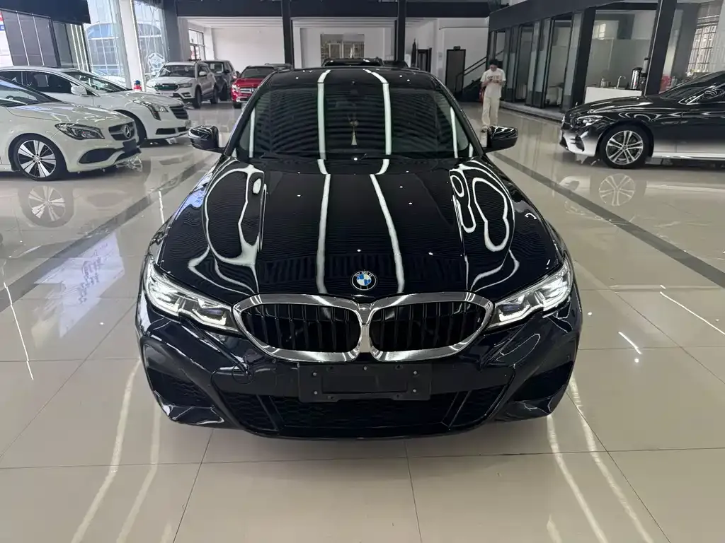 BMW 3 Series 2021 из CN, фото 2