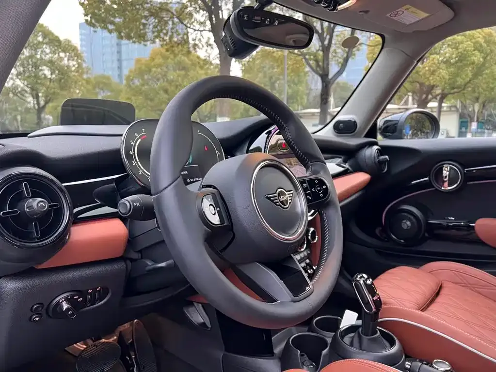 MINI Cooper (3-door) 2023 из CN, фото 6