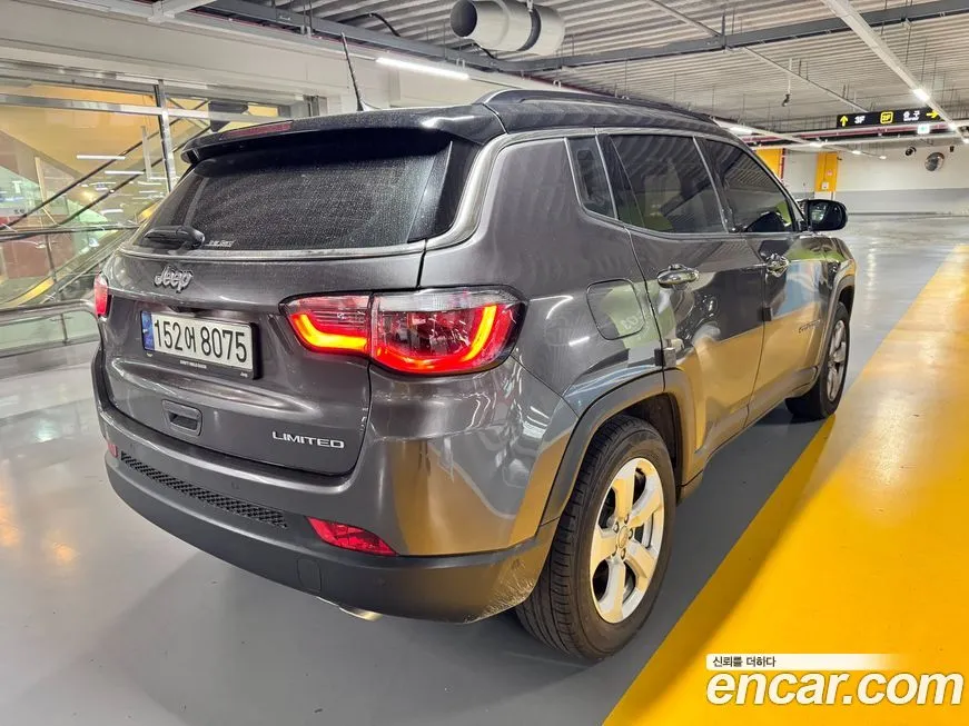 Jeep Compass — фото 4