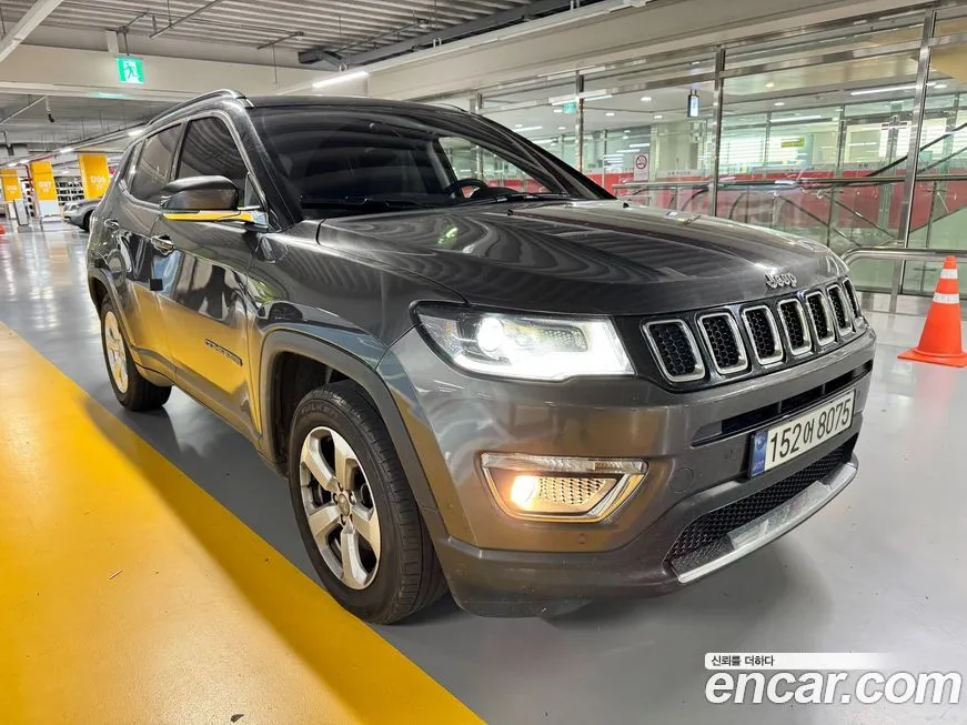 Jeep Compass — фото 5