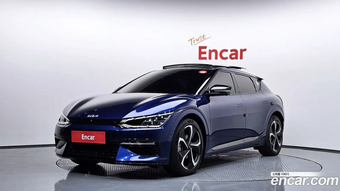 Kia EV6 — фото 1