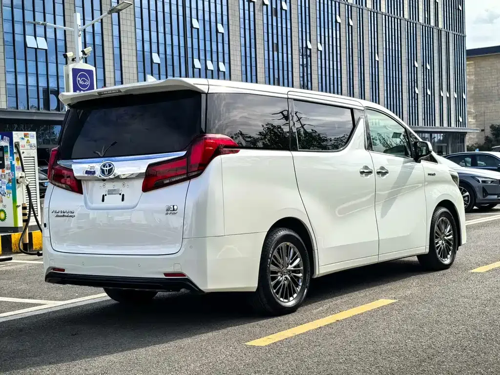 Toyota Alphard 2021 из CN, фото 4