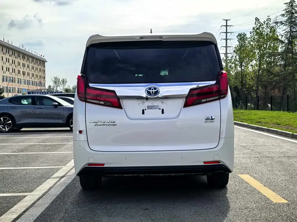 Toyota Alphard 2021 из CN, фото 5
