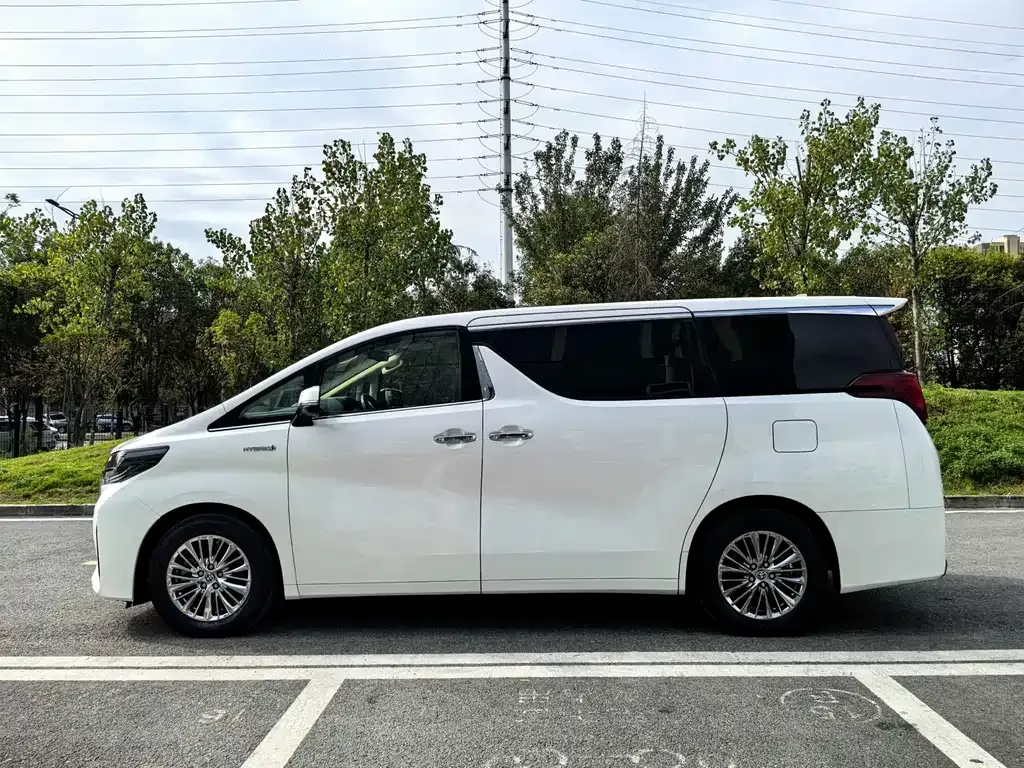 Toyota Alphard 2021 из CN, фото 7