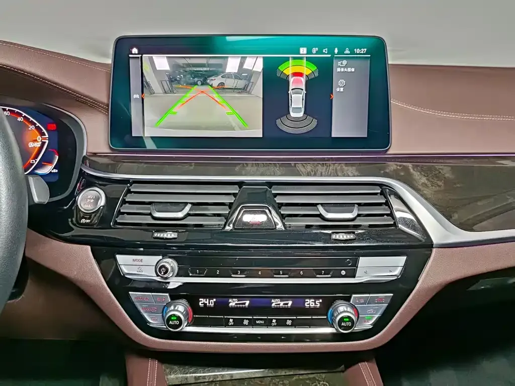 BMW 5 Series 2024 из CN, фото 10