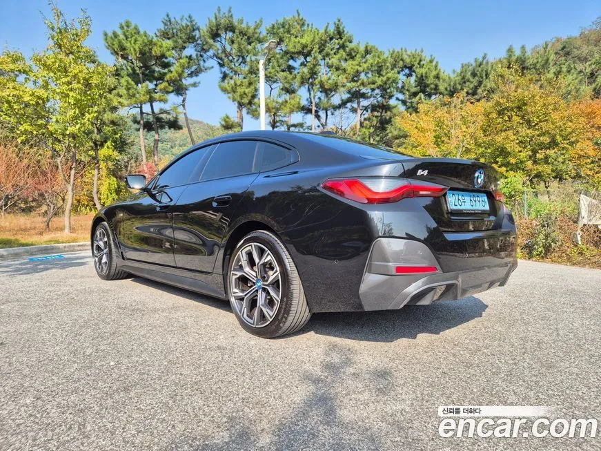 BMW i4 2022 из KR, фото 4